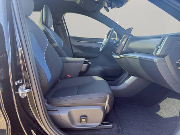 Volvo EX30 E60 Twin Ultra Performance AWD BLACK EDITION.