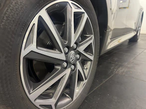 https://vehicle.imgix.net/4222747/5bcdb188-c467-443c-bbd4-a4f797e1a06f.jpeg
