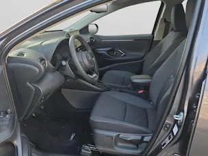 Toyota Yaris 1.5 VVT-i HSD Trend
