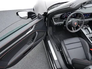 Porsche 911 Carrera 4S Cabriolet