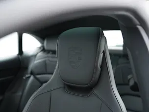 Porsche Taycan 4 Cross Turismo