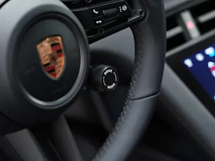 Porsche Taycan 4 Cross Turismo