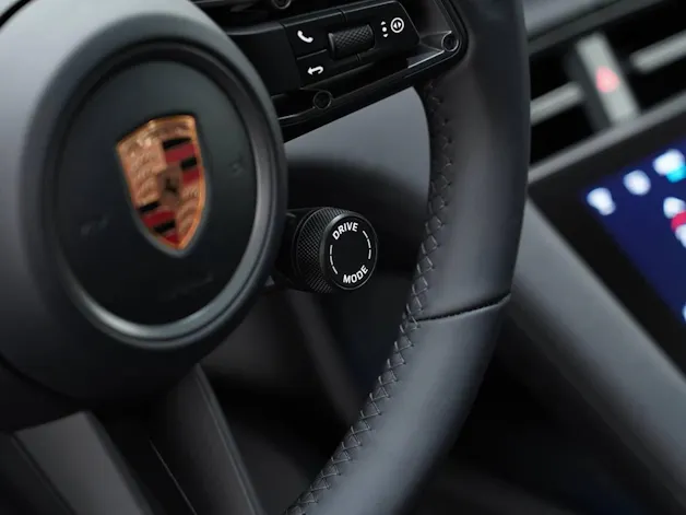 Porsche Taycan 4 Cross Turismo