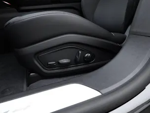 Porsche Taycan 4 Cross Turismo