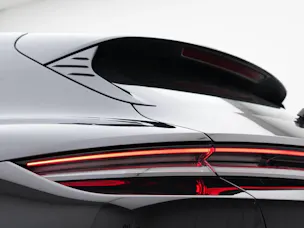 Porsche Taycan 4 Cross Turismo