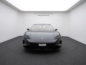 Porsche Taycan 4 Cross Turismo