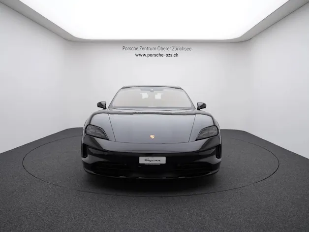 Porsche Taycan 4 Cross Turismo