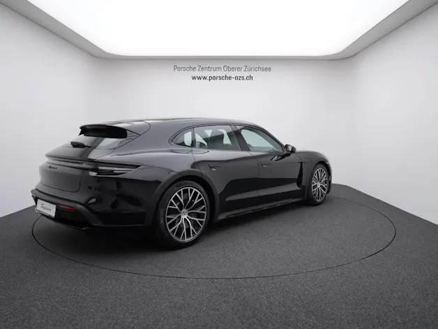 Porsche Taycan 4 Cross Turismo