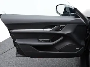 Porsche Taycan 4 Cross Turismo