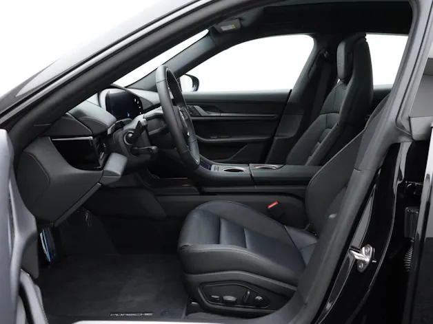 Porsche Taycan 4 Cross Turismo