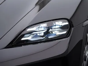 Porsche Taycan 4 Cross Turismo