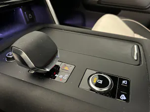 Land Rover Discovery 3.0 I6 Metropolitan Edition