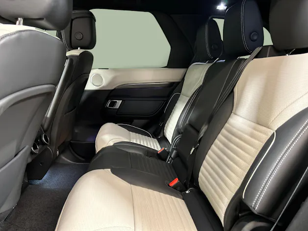 Land Rover Discovery 3.0 I6 Metropolitan Edition
