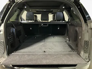 Land Rover Discovery 3.0 I6 Metropolitan Edition