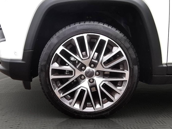 Fahrzeugbild JEEP COMPASS