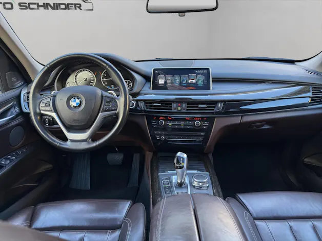 BMW X5 40e xDrive paddles