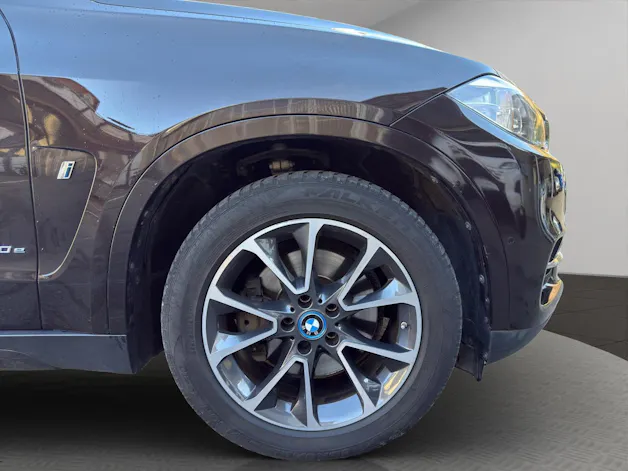 BMW X5 40e xDrive paddles