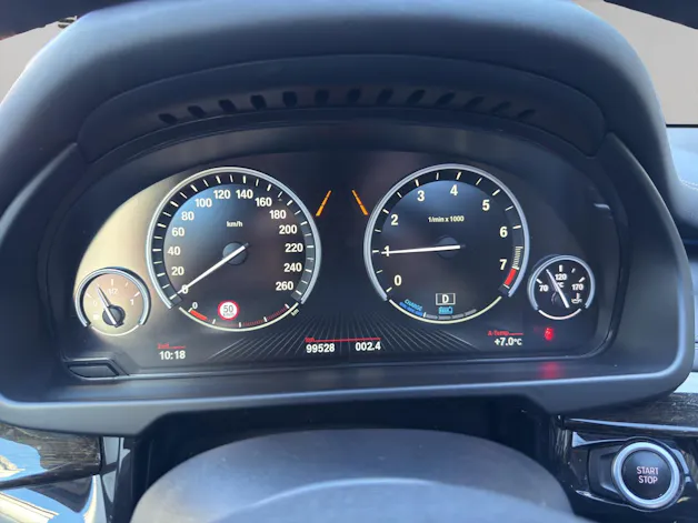 BMW X5 40e xDrive paddles
