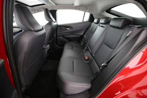 image du véhicule TOYOTA Prius 2.0 Plug-In-Hybrid Premium