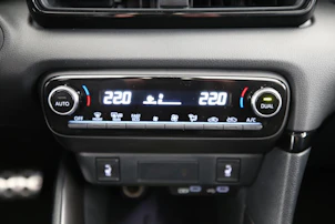 Fahrzeugbild TOYOTA Yaris 1.5 VVT-i HSD GR Sport