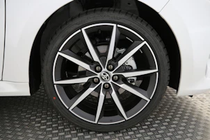 Fahrzeugbild TOYOTA Yaris 1.5 VVT-i HSD GR Sport