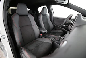 Fahrzeugbild TOYOTA Yaris 1.5 VVT-i HSD GR Sport