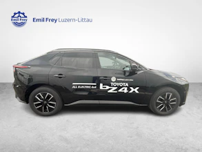 https://vehicle.imgix.net/4222895/0153a355-e049-4c20-bcb4-a3c33f778a7d.jpg