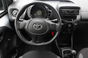 Fahrzeugbild TOYOTA Aygo 1.0 VVT-i x