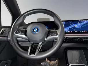 BMW 230e xDrive paddles Active Tourer
