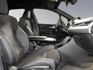 BMW 230e xDrive paddles Active Tourer
