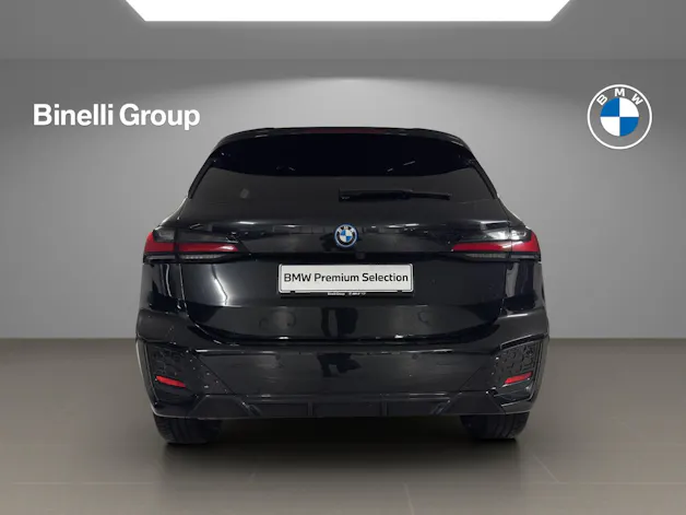 BMW 230e xDrive paddles Active Tourer