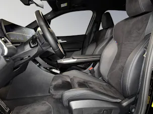 BMW 230e xDrive paddles Active Tourer