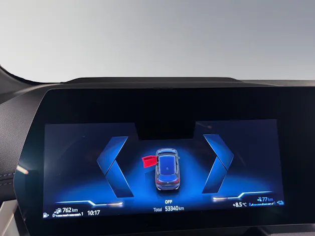 BMW 230e xDrive paddles Active Tourer