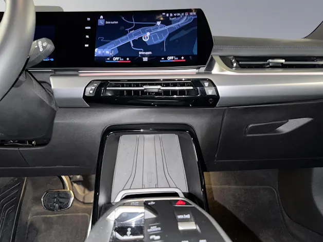 BMW 230e xDrive paddles Active Tourer
