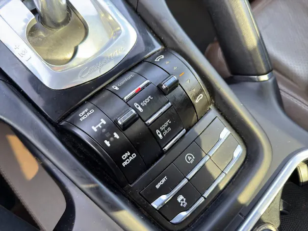 Porsche Cayenne 3.0 V6 TDI TipT **Inkl. AHK**