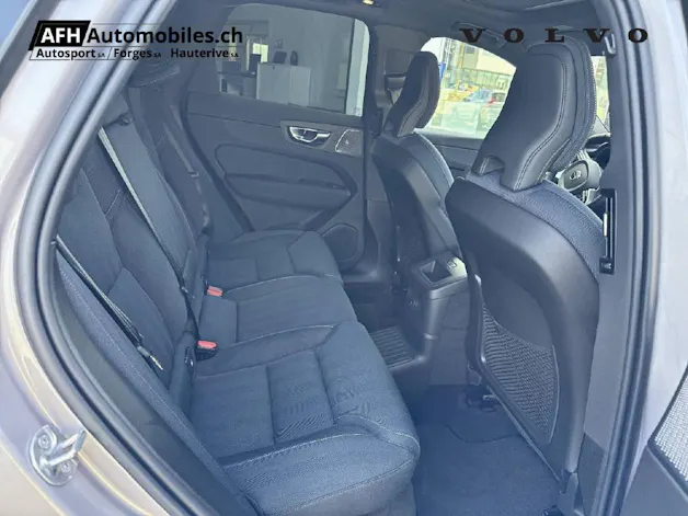 Volvo XC60 2.0 T6 TE Ultra Dark eAWD 246H4TM0D1