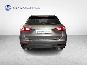 Fahrzeugbild MERCEDES-BENZ GLA 200 AMG Line 4matic