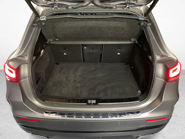Mercedes-Benz GLA 200 AMG Line 4matic