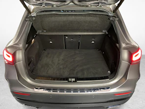 Fahrzeugbild MERCEDES-BENZ GLA 200 AMG Line 4matic