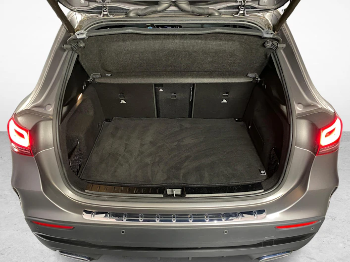 Fahrzeugbild MERCEDES-BENZ GLA 200