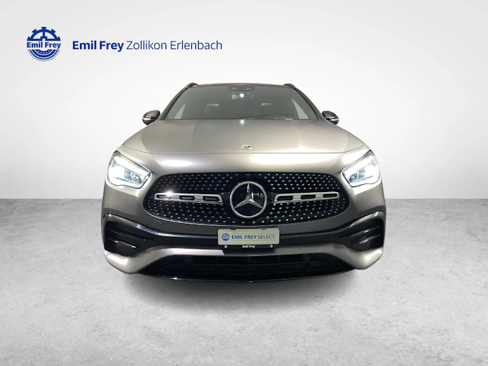 Fahrzeugbild MERCEDES-BENZ GLA 200