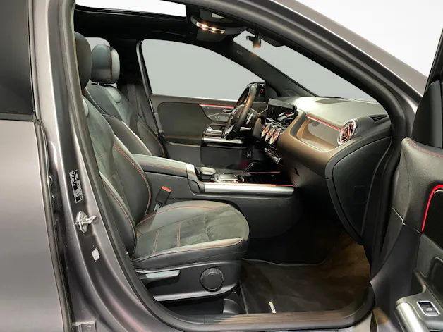 Mercedes-Benz GLA 200 AMG Line 4matic