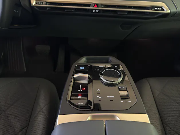 BMW iX xDrive40