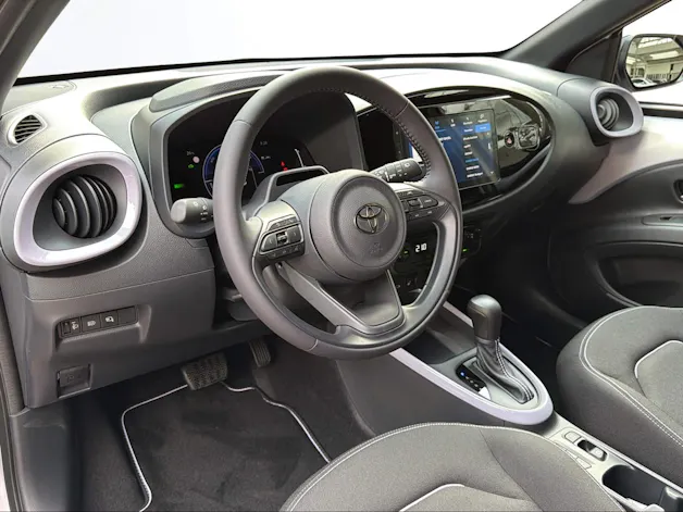 Toyota Aygo X 1.5 VVT-i HSD Trend