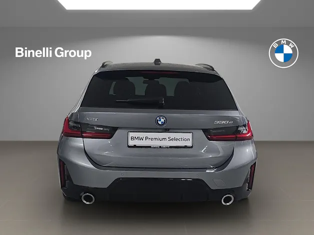 BMW 330e xDrive SAG Touring