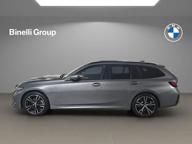 BMW 330e xDrive SAG Touring