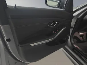 BMW 330e xDrive SAG Touring