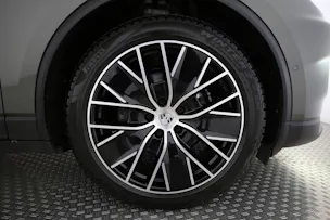 Porsche Macan 4