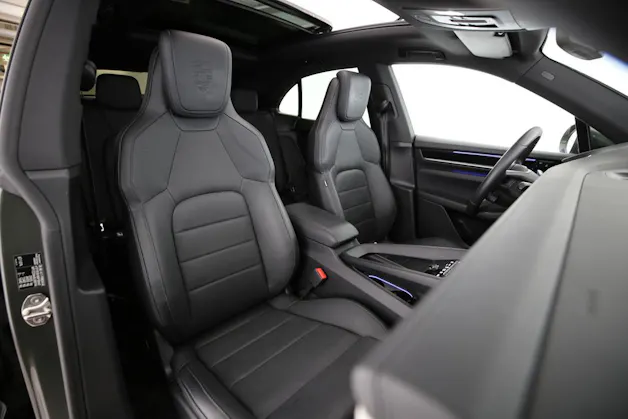 Porsche Macan 4