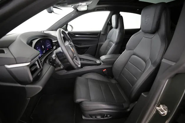 Porsche Macan 4